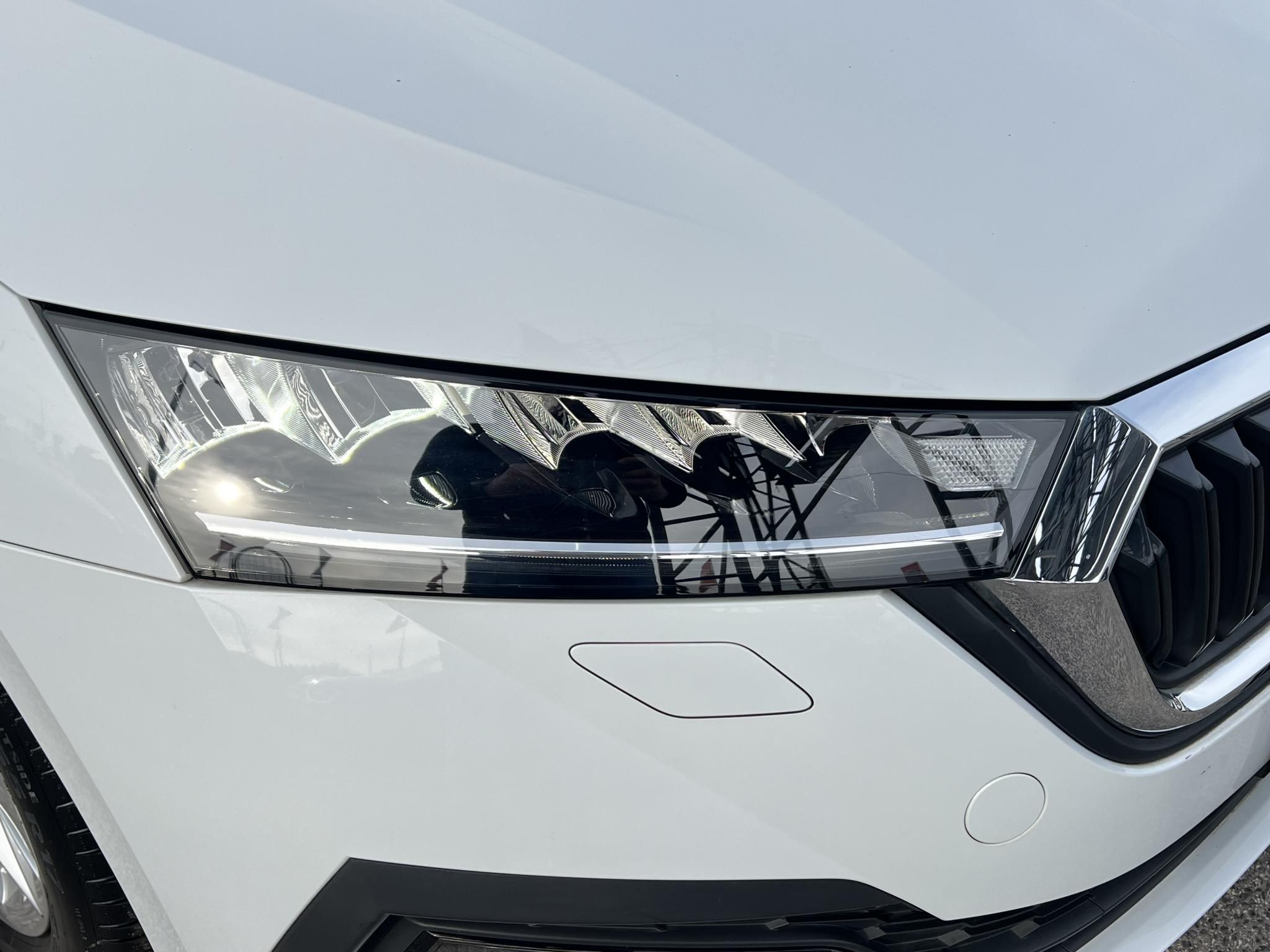 SKODA OCTAVIA Combi 1.4 TSI pHEV Ambition DSG 22e km. LED Tempomat Carplay Sávtartó Ülésfűtés Kormányfűtés Virtual Cockpit