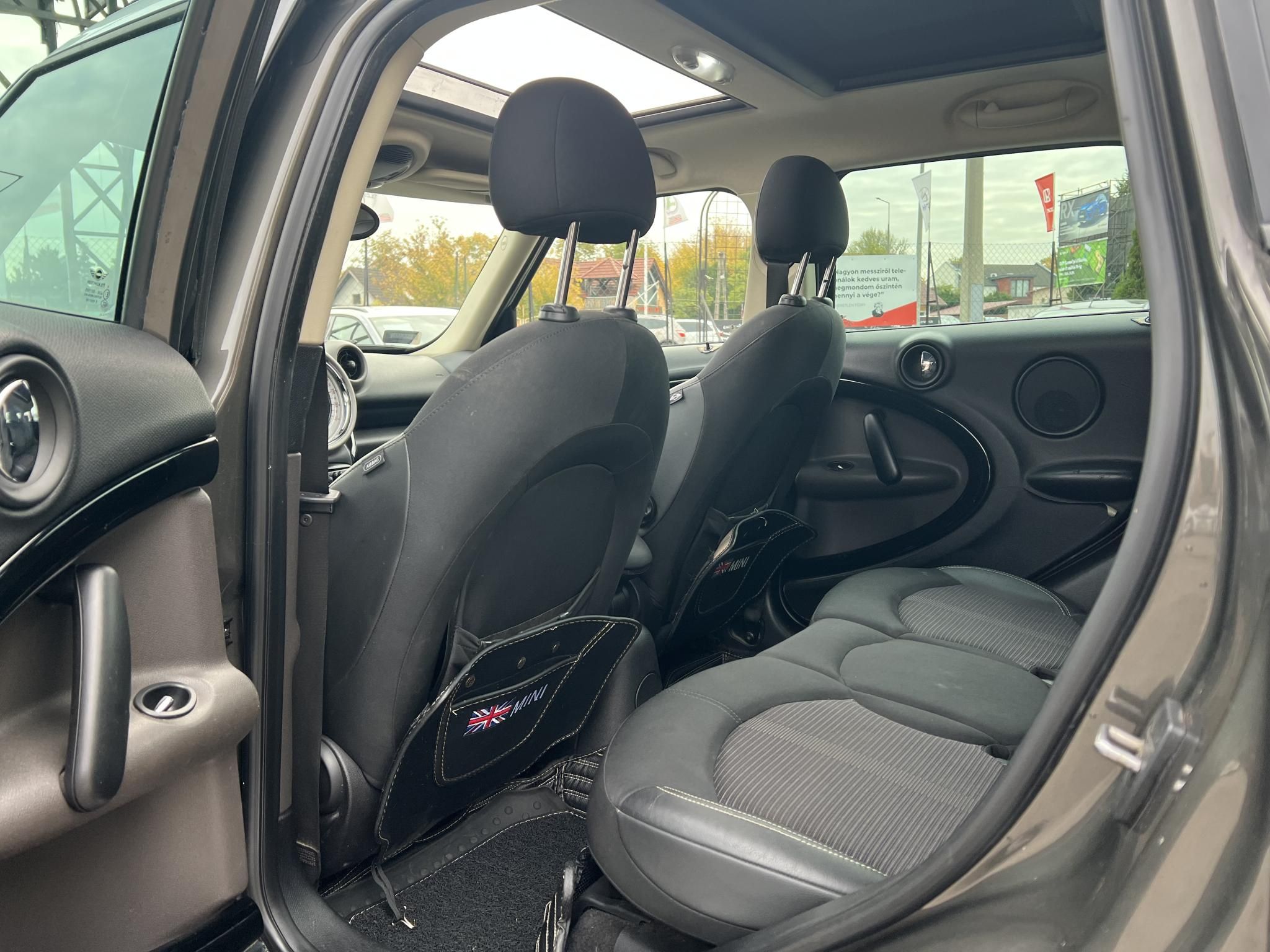 MINI COUNTRYMAN Cooper1.6 S ALL4 (Automata) Magyarországi Xenon Panorámatető Ülésfűtés Tempomat Kormányváltó