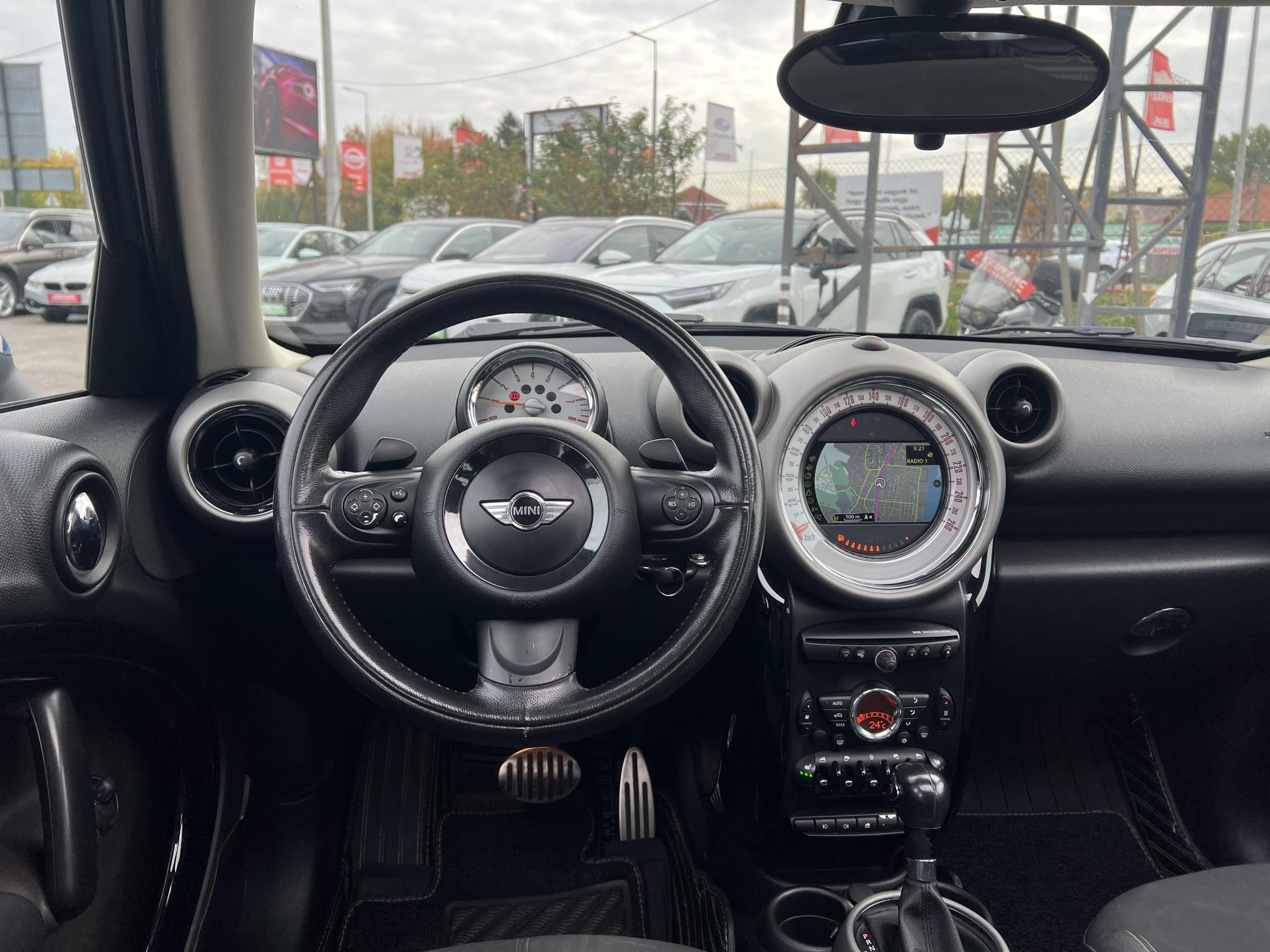 MINI COUNTRYMAN Cooper1.6 S ALL4 (Automata) Magyarországi Xenon Panorámatető Ülésfűtés Tempomat Kormányváltó
