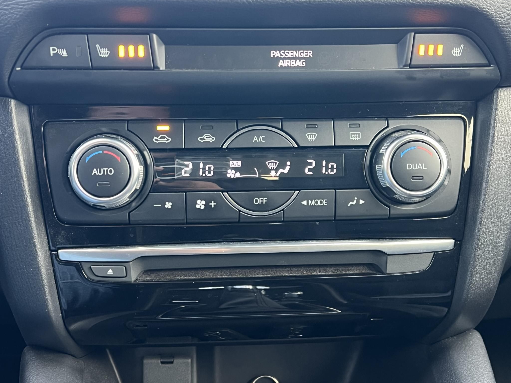 MAZDA 6 Sportkombi 2.2 CD Attraction M.o.-i. 1.tul. Tempomat Bluetooth Tolatóradar Márkaszervizelt!