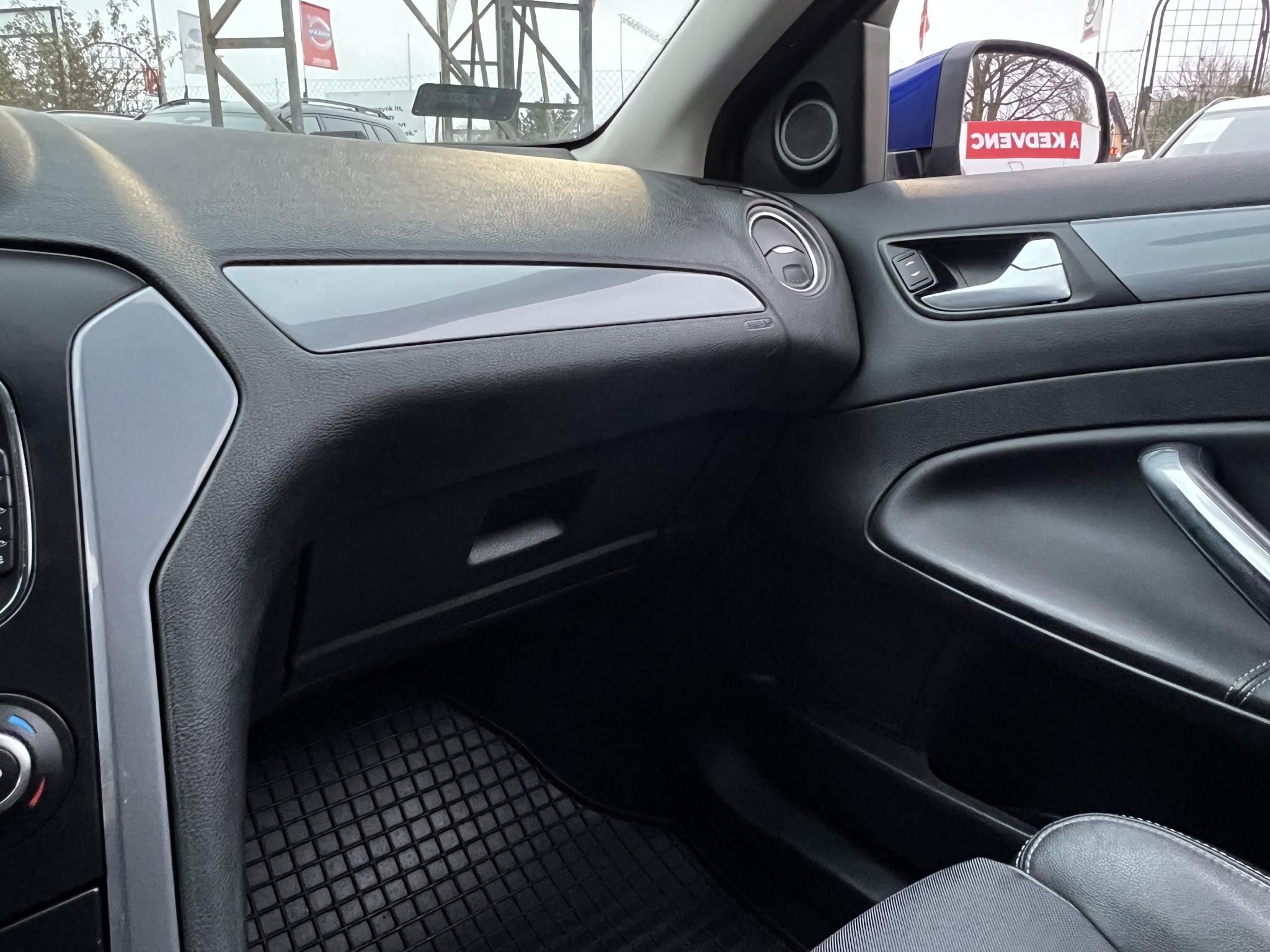 FORD MONDEO 2.0 TDCi Trend Powershift Klíma Tempomat Bluetooth Tolatókamera!