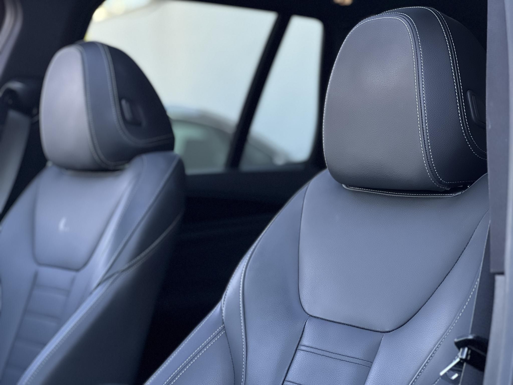 BMW IX3 Impressive sérülésmentes. dokumentált előélet. harman/kardon. panoráma. memória. HUD