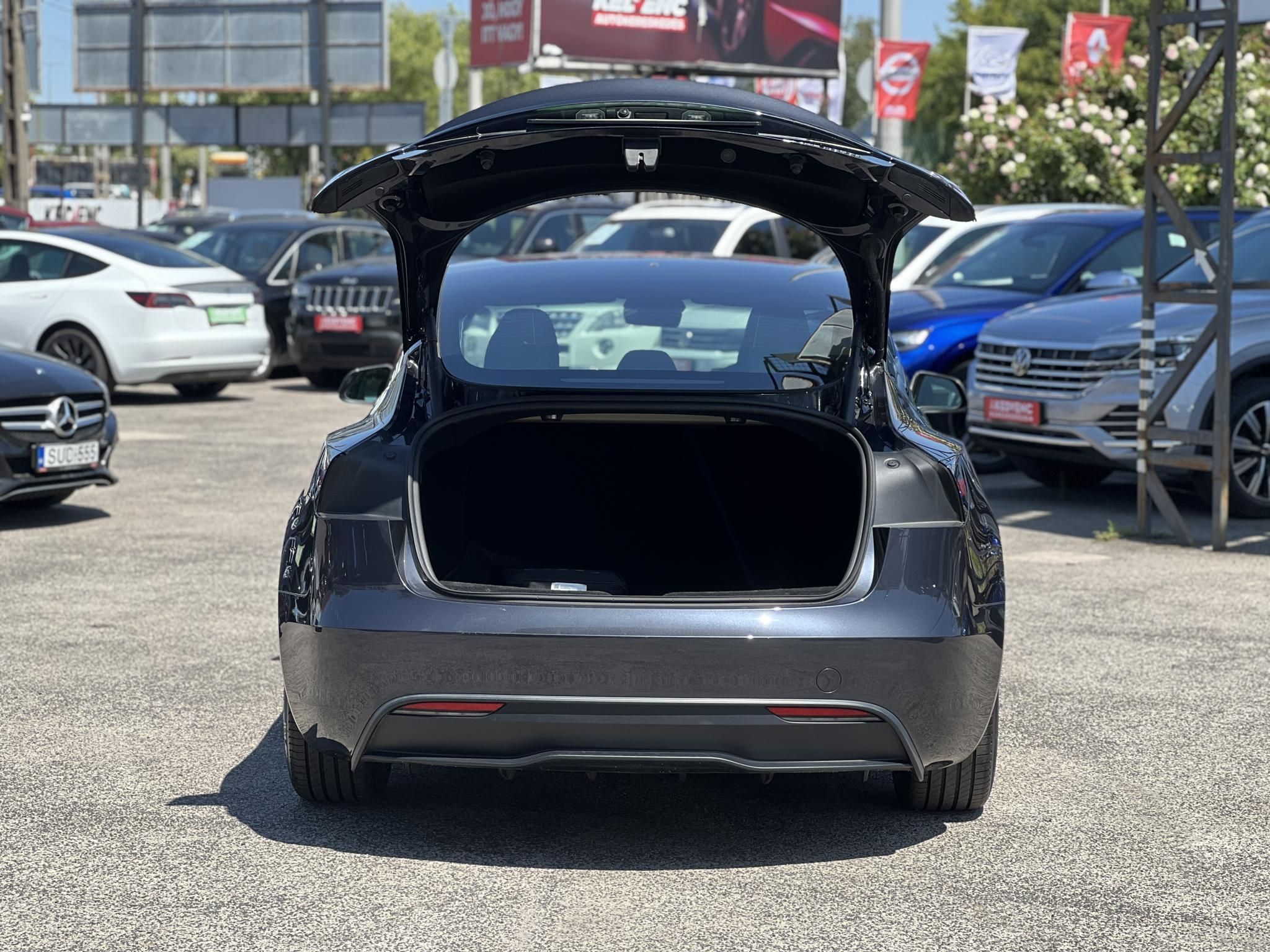 TESLA MODEL 3 Long Range AWD (Automata) HIGHLAND. 28e km. mátrix LED. ülésszellőztetés. hőszivattyú. garanciális!