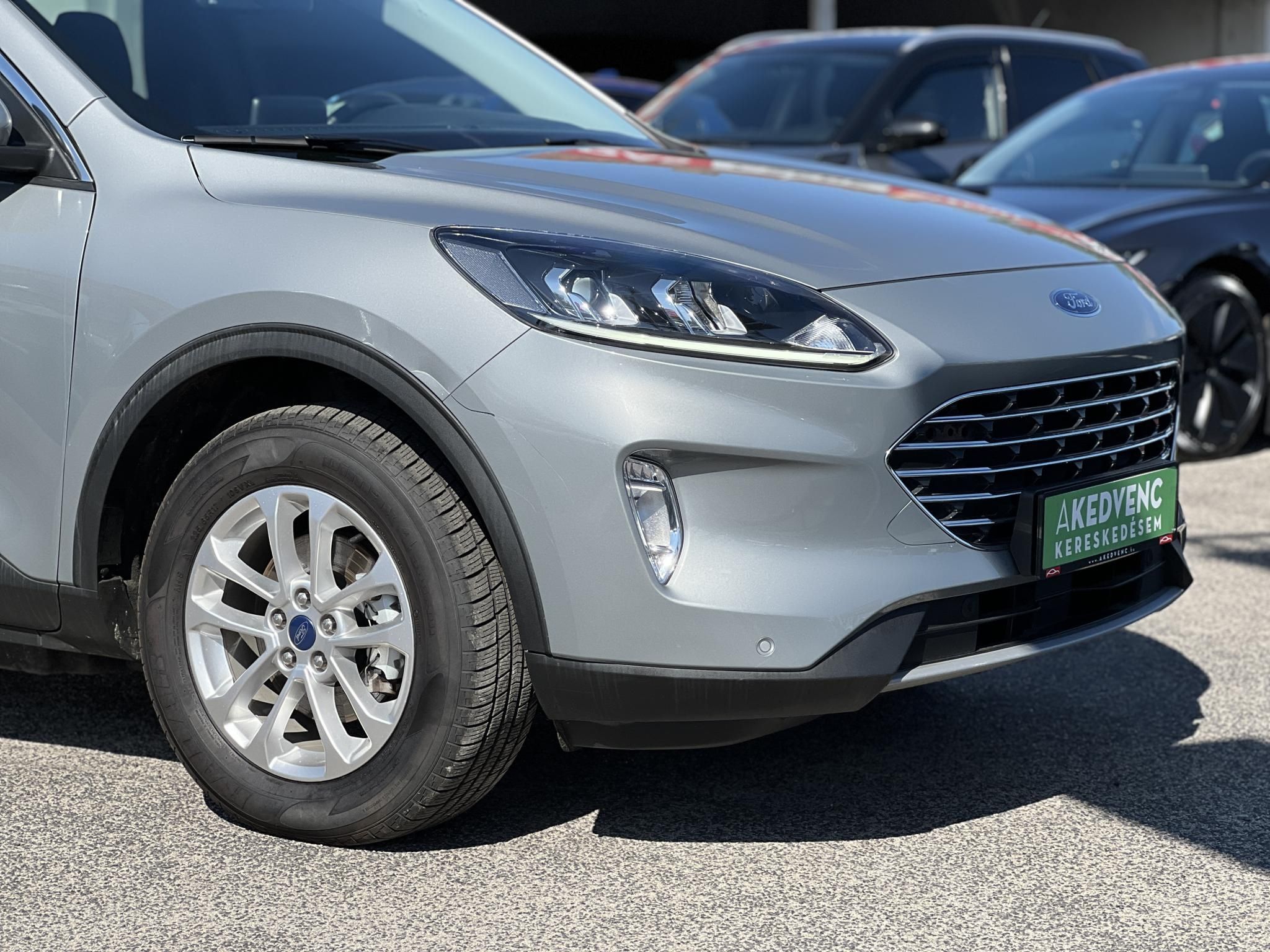 FORD KUGA 2.5 PHEV Freedom CVT 49e km. LED fényszórók. kamera. carplay. ülésfűtés. kormányfűtés. CARPLAY!