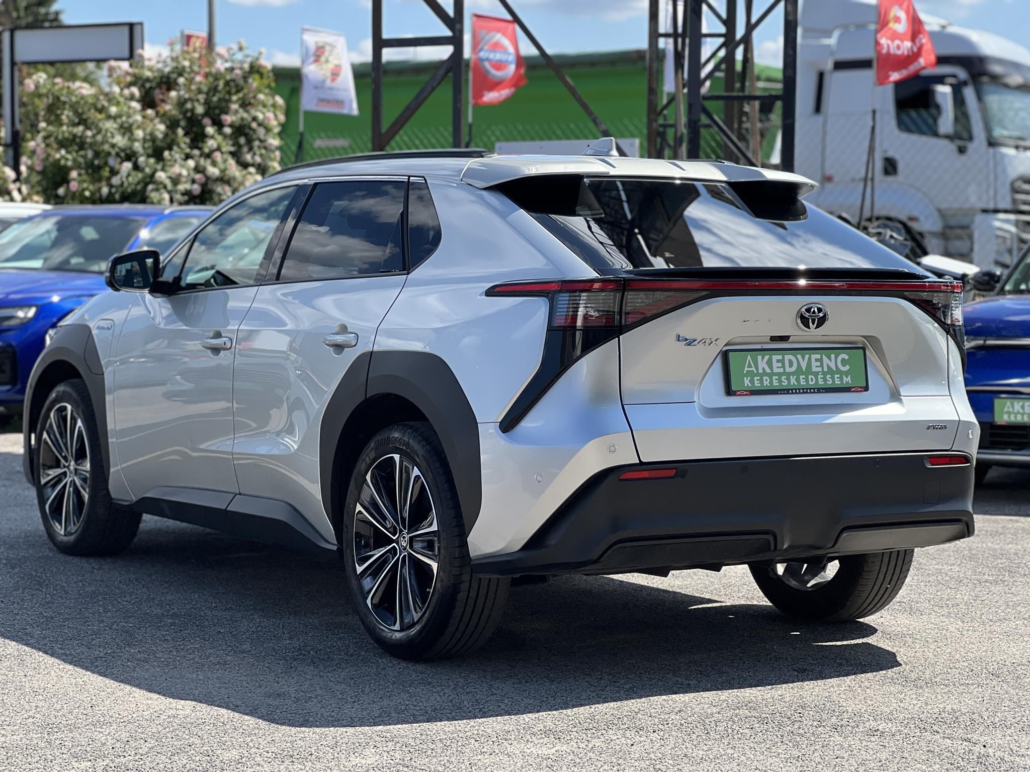 TOYOTA BZ4X Executive AWD 15e km. JBL. magas felszereltség!