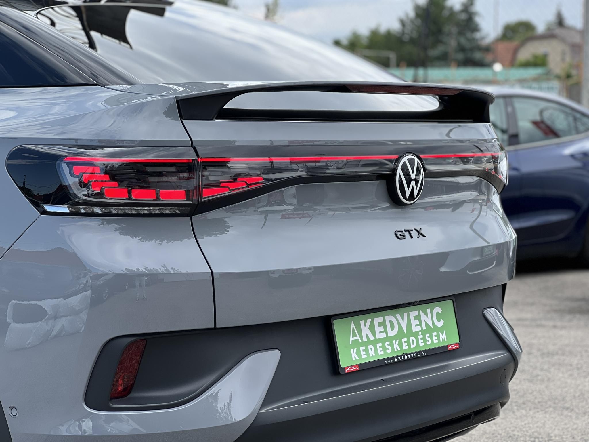 VOLKSWAGEN ID.5 77 kWh GTX 4Motion 60e km. téli-nyári kerék garnitúra. megkímélt állapot!