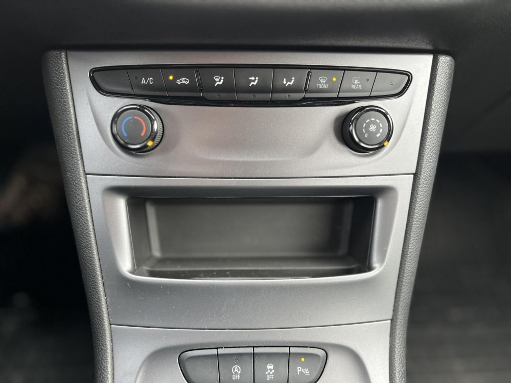 OPEL ASTRA K Sports Tourer 1.5 CDTI Business Edition Tolatóradar. tempomat. keveset futott