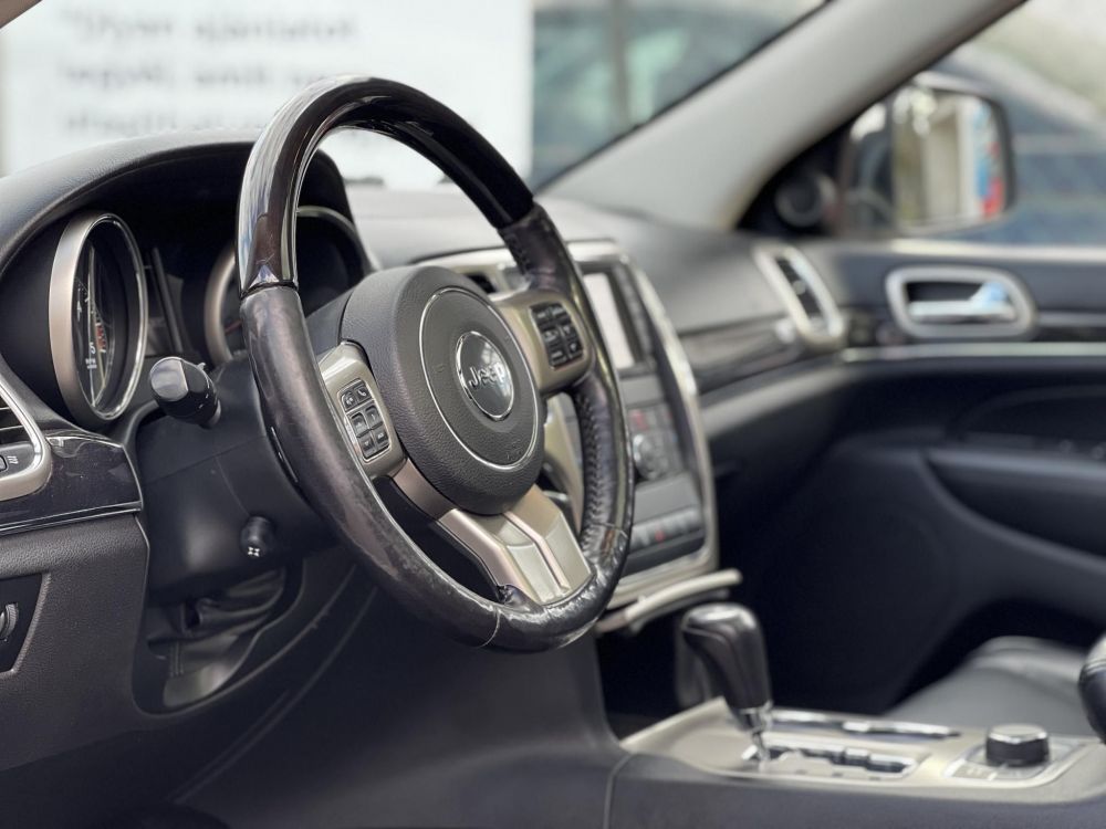 JEEP GRAND CHEROKEE 3.0 V6 CRD Overland (Automata) Xenon Memória Üléshűtés Panorámatető 3.5T vonóhorog Friss vizsga!