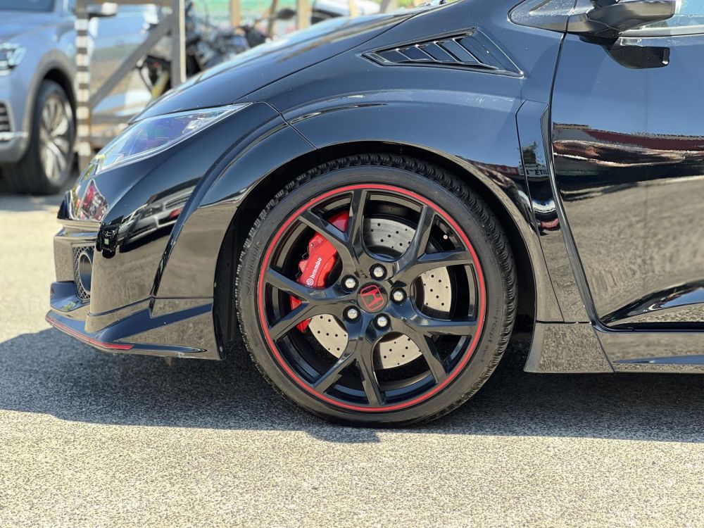 HONDA CIVIC 2.0 Type R GT Pack Dokumentált előélet. Wagner intercooler. Rendszeresen karbantartott!