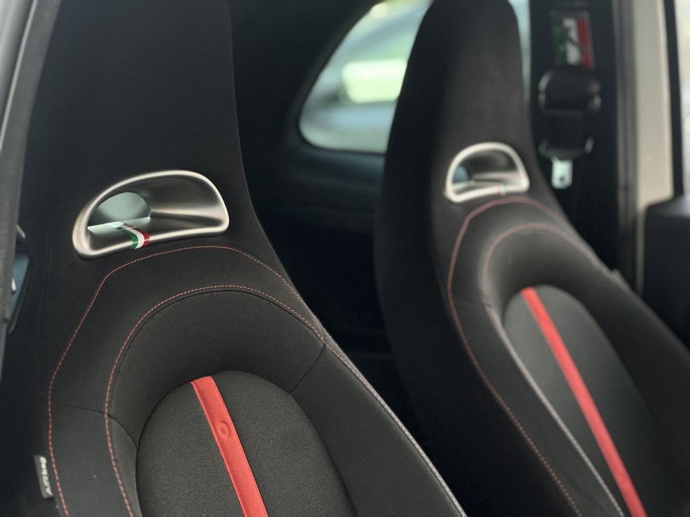 ABARTH 500 1.4 76e km. akrapovic. digitklíma. rendszeresen karbantartott!