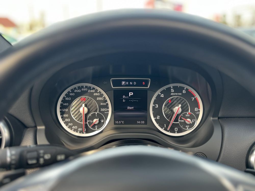 MERCEDES-AMG A 45 4Matic 7G-DCT 75e km. napfénytető. harman/kardon. memória. xenon