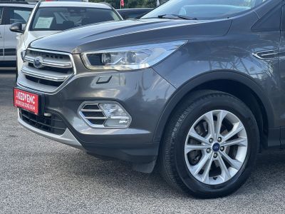 FORD KUGA 2.0 TDCi Titanium Technology AWD Magyarországi Gyári fényezés Carplay Szervízelt Vonógorog!