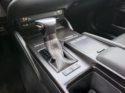 LEXUS ES 300h Prestiege Top CVT 60e km. LED Napfénytető Bőr Navi Tempomat Kamera Ülésfűtés