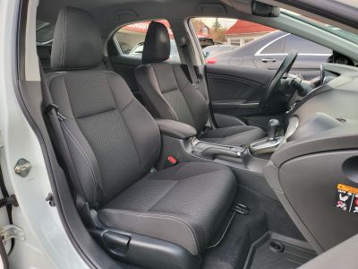 HONDA CIVIC 1.8 Elegance Navi (Automata) Kitűnő állapot! Magyarországi Ülésfűtés Tempomat Kamera Bluetooth