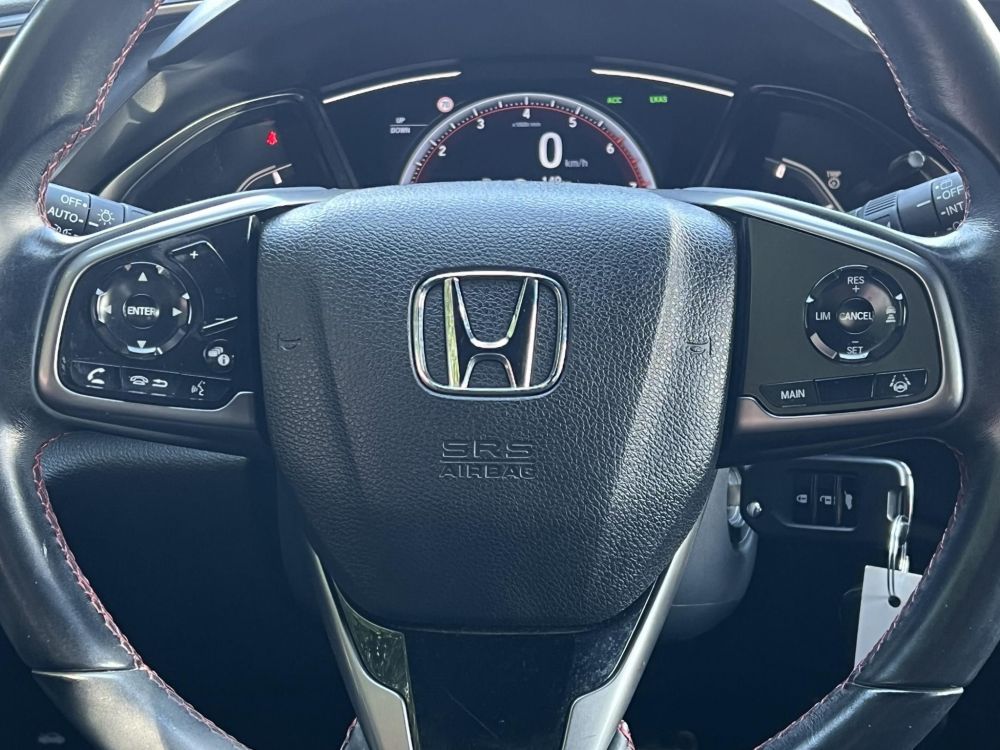 HONDA CIVIC 1.0 T Executive Sport Line 65e km. Magyarországi. 2 tulajdonos. Teljes szerviztörténet!