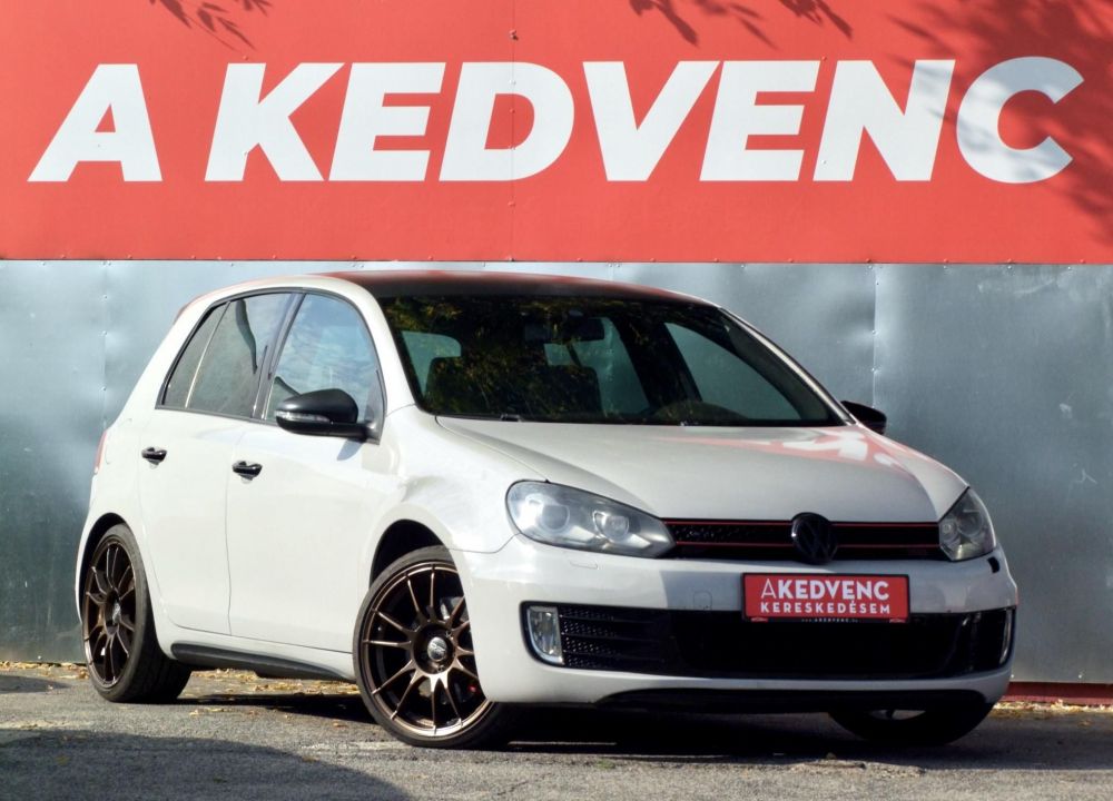VOLKSWAGEN GOLF VI
