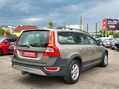 VOLVO XC70 2.4 D [D5] AWD Momentum