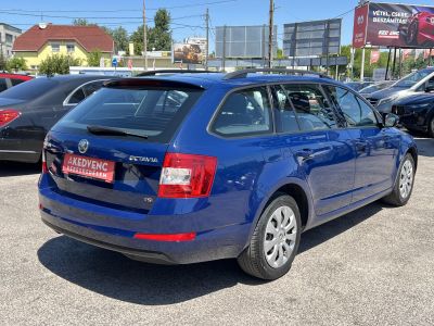 SKODA OCTAVIA Combi 1.4 TSI Ambition 168e km. Tempomat Digitklíma Végig vezetett szervizkönyv!