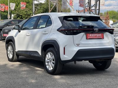 TOYOTA YARIS CROSS 1.5 VVT-i Active Gyári garancia Carplay Űlésfűtés 42e km!