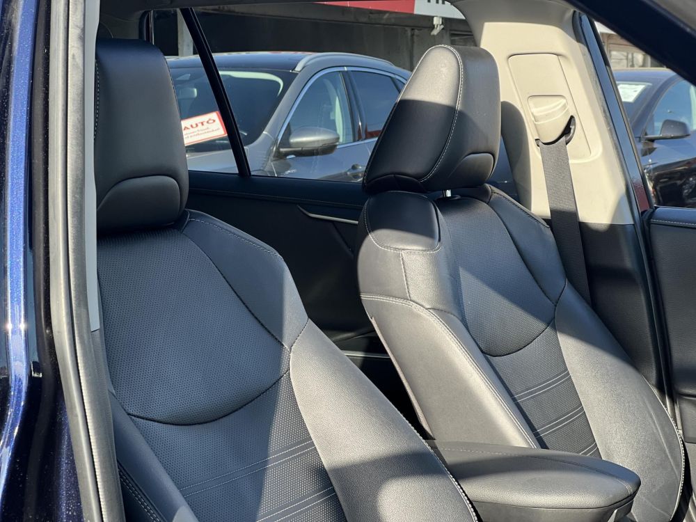 TOYOTA RAV 4 Rav4 2.5 Hybrid Executive AWD e-CVT 71e km. M.o-i. panorámatető. üléshűtés. memória. 360 fokos kamera. CARPLAY!