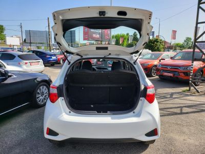 TOYOTA YARIS 1.5 Hybrid Comfort Style e-CVT 121e km. Digitklíma Kamera Bluetooth Sávváltó