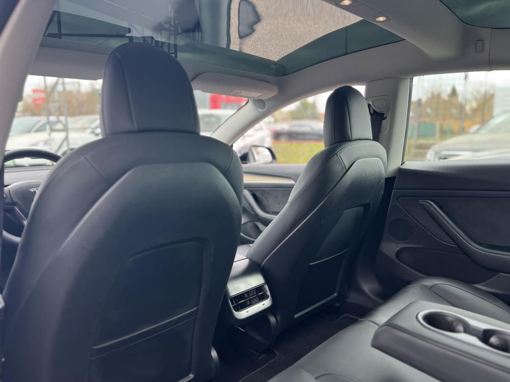 TESLA MODEL 3 Long Range AWD (Automata) 63e km. mátrix LED. hőszivattyú. garanciális. kitűnő állapot!