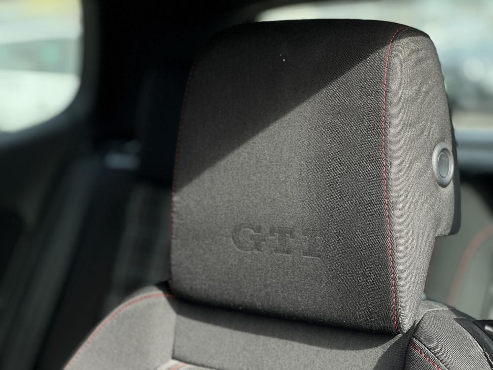VOLKSWAGEN GOLF VI 2.0 TSI GTI DSG Rendszeresen karbantartott. Keskin felnik