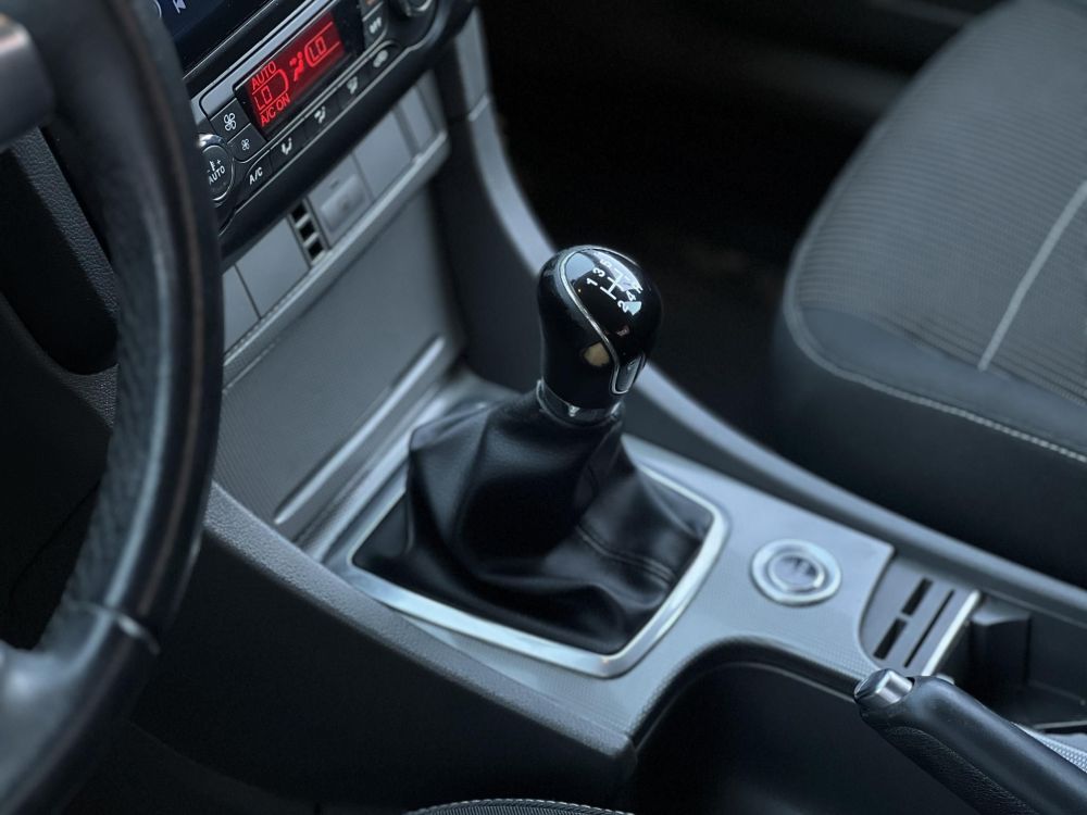 FORD FOCUS 1.6 Ti-VCT Trend Plus Magyarországi. Gyári fényezés. Végig vezetett szervizkönyv. Android!