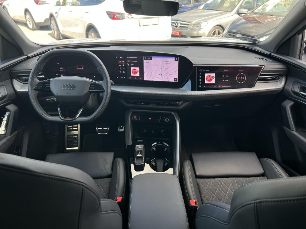 AUDI Q5 SB 40 TDI quattro S-tronic S-line M.o-i. 1.tul. újszerű állapot. garanciális. sérülésmentes!