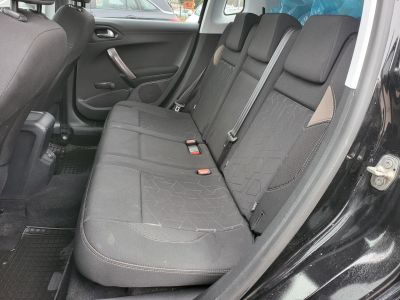 PEUGEOT 2008 1.6 e-HDi Active 98e km. Tempomat Klíma Bluetooth Tolatóradar