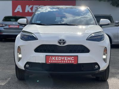 TOYOTA YARIS CROSS 1.5 VVT-i Active Gyári garancia Carplay Űlésfűtés 42e km!