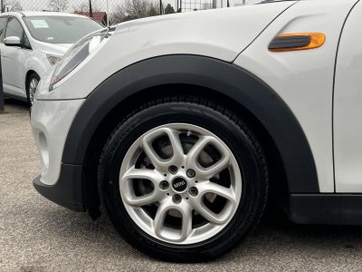 MINI COOPER 1.5 M.o.-i. 1.tul. Klíma Panoráma tető Harman/Kardon Téli/nyári garnitúra!