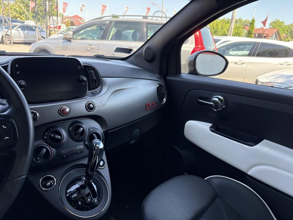FIAT 500 1.2 8V Lounge Dualogic M.o.-i. Klíma Tempomat Bluetooth 42e km! Military green Edition!