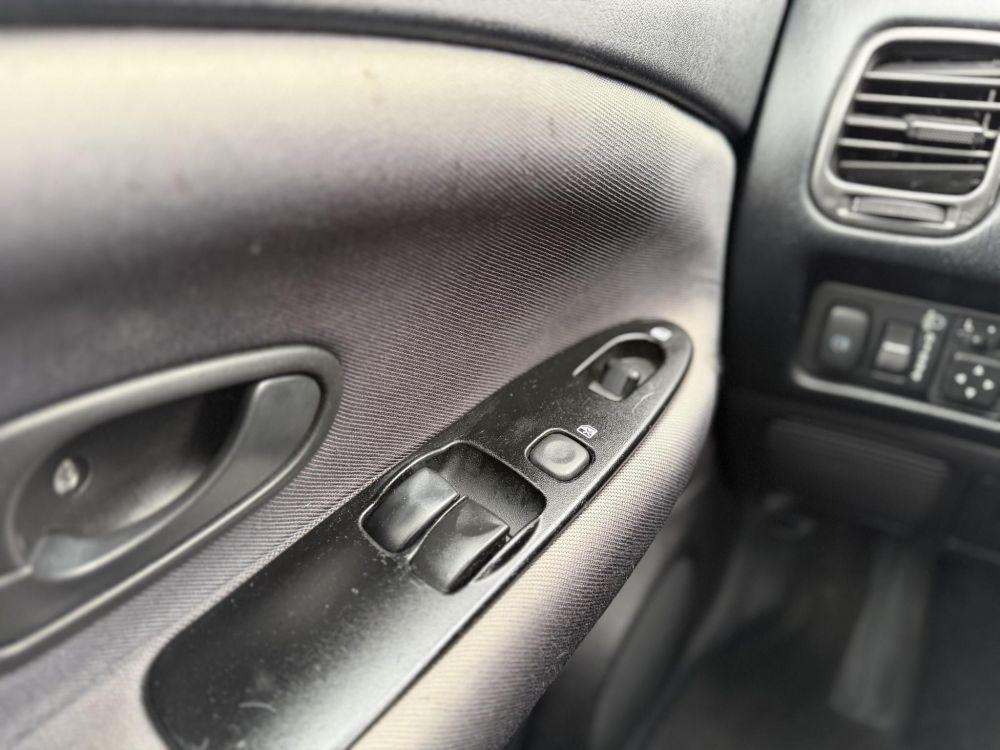 MITSUBISHI CARISMA 1.6 Classic Klima Magyarországi Vonóhorog Téli-nyári kerék garnitúra!