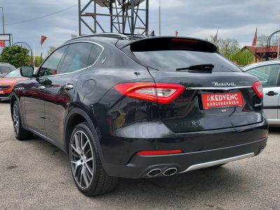 MASERATI LEVANTE 3.0 D V6 (Automata) LED Panorámatető Harman/Kardon Memória Ülésfűtés/hűtés 360kamera