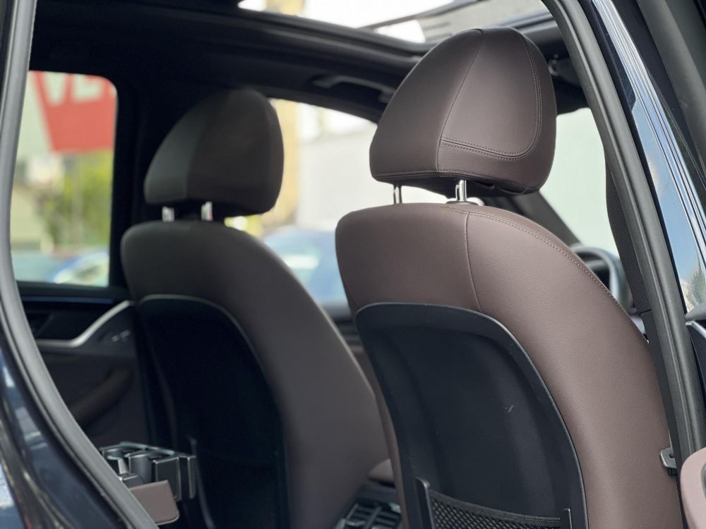 BMW IX3 73,9kWh Konyak bőr. Virtual Cockpit. Panoráma tető. CARPLAY!
