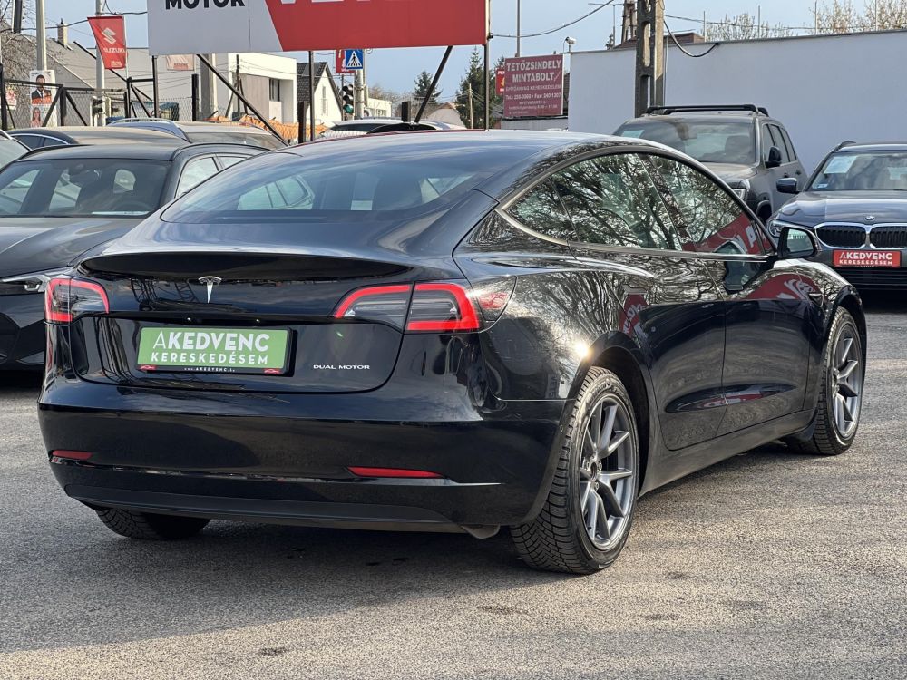 TESLA MODEL 3 Long Range AWD (Automata) 106e km. EAP. mátrix LED. hőszivattyú. premium hifi. garanciális!