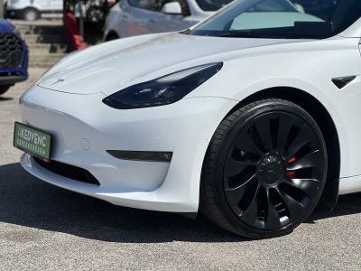 TESLA MODEL 3 Performance AWD (Automata) 90e km. AMD Ryzen. mátrix LED. hőszivattyú. 2 töltőkábel. megkímélt állapot!