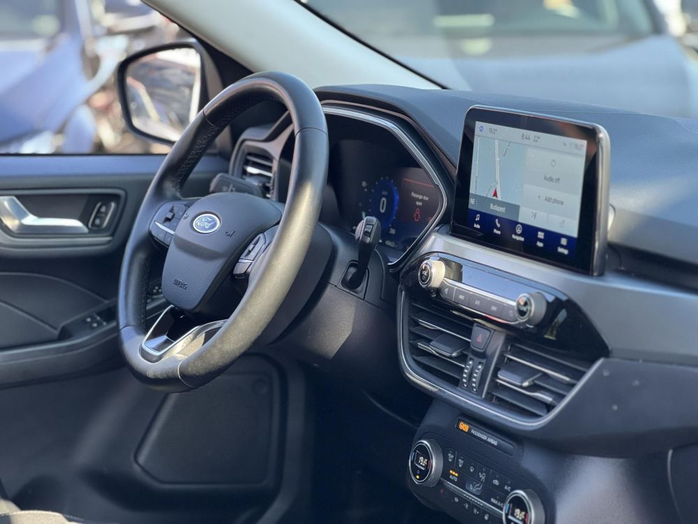 FORD KUGA 2.5 PHEV Freedom CVT 49e km. LED fényszórók. kamera. carplay. ülésfűtés. kormányfűtés. CARPLAY!