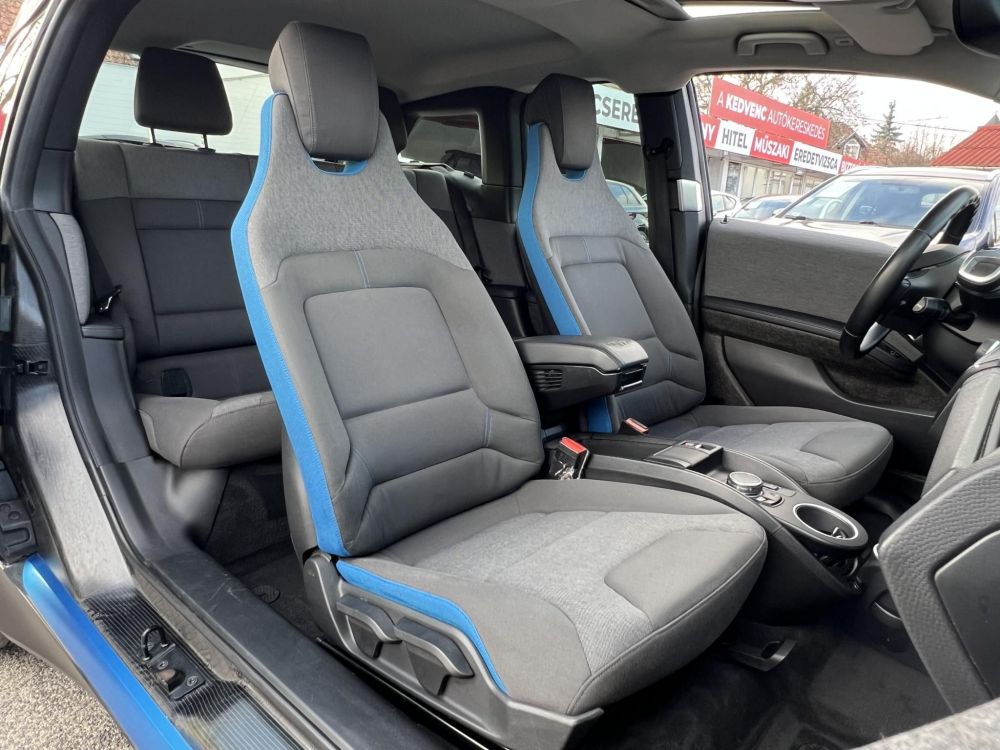 BMW I3 REX (Automata) Loft belső Nagy navi Keylessgo Panorámatető Adaptív tempomat!