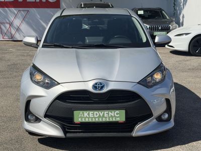 TOYOTA YARIS 1.5 Hybrid Comfort Tech e-CVT 103e km. ülésfűtés. kormányfűtés. kamera. sávtartó. digitklíma