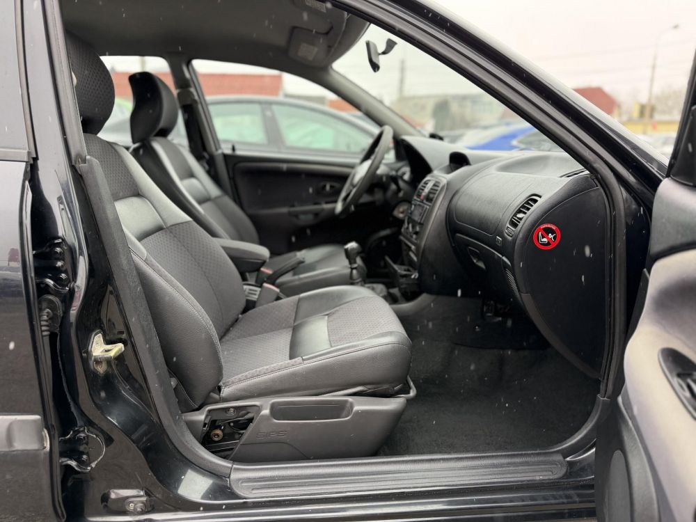 MITSUBISHI CARISMA 1.6 Classic Klima Magyarországi Vonóhorog Téli-nyári kerék garnitúra!