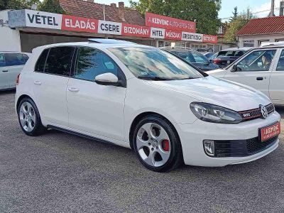 VOLKSWAGEN GOLF VI 2.0 TSI GTI 210le. Napfénytető Klíma GTI felnik Kockás belső!