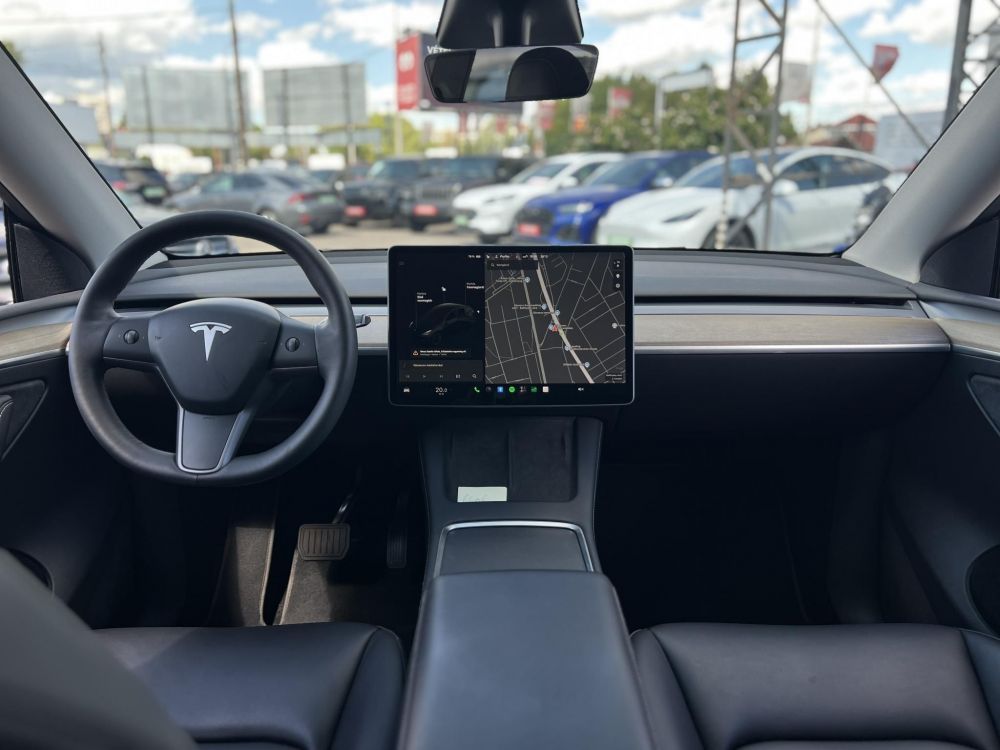 TESLA MODEL Y Long Range AWD (Automata) 109e km. mátrix LED. hőszivattyú. premium hifi. garanciális!