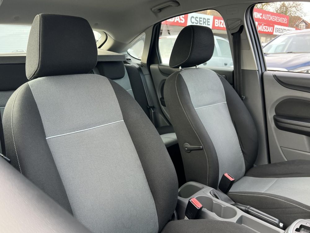 FORD FOCUS 1.6 Ghia (Automata) Klíma Tempomat Téli-nyári garnitúra!