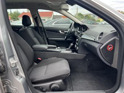 MERCEDES-BENZ C 200 T CDI BlueEFFICIENCY Elegance (Automata) Navigáció Tempomat Ülésfűtés Megkímélt állapot!
