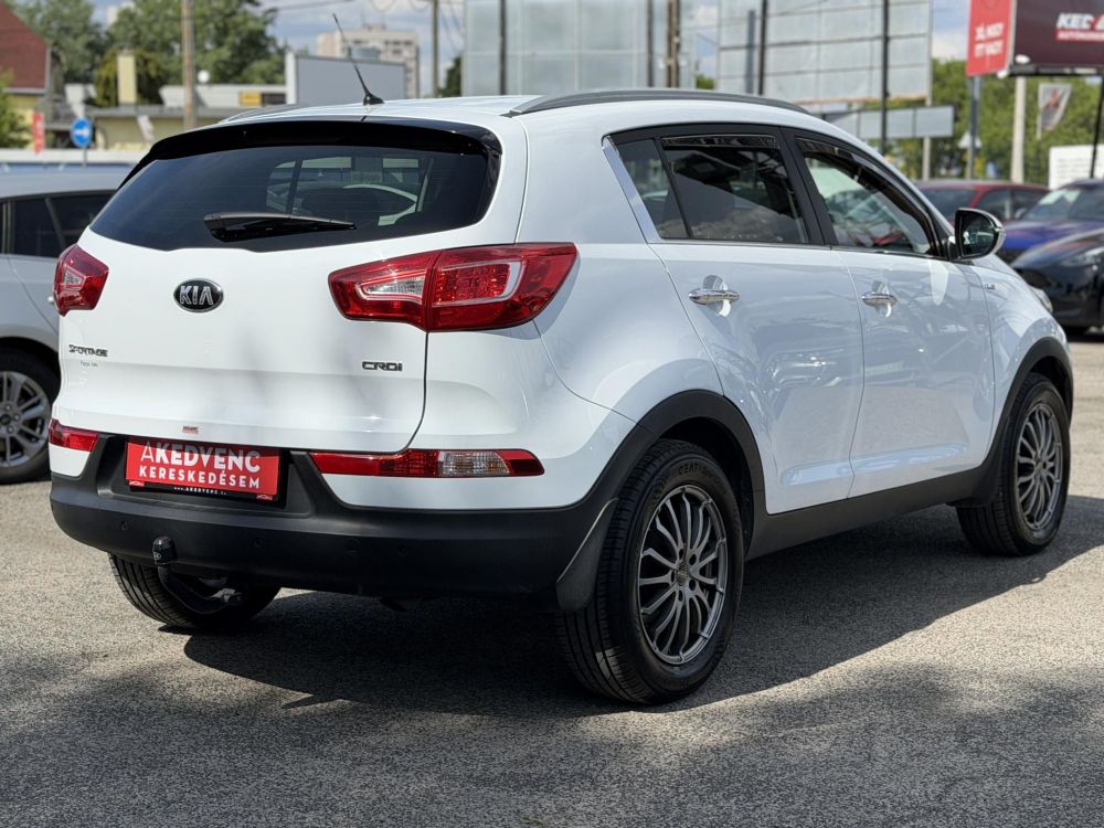 KIA SPORTAGE 2.0 CRDi EX Prémium 4x4 Magyarországi. tempomat. digitklíma. tolatóradar. vonóhorog. téli-nyári kerék!
