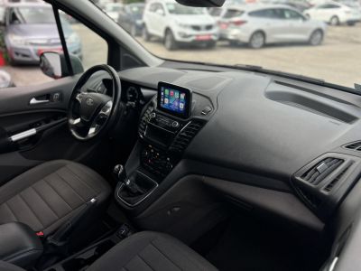 FORD CONNECT Tourneo230 1.5 TDCi L2 Titanium (7 személyes ) 79e km. M.o.-i. Márkaszervizelt előélet!