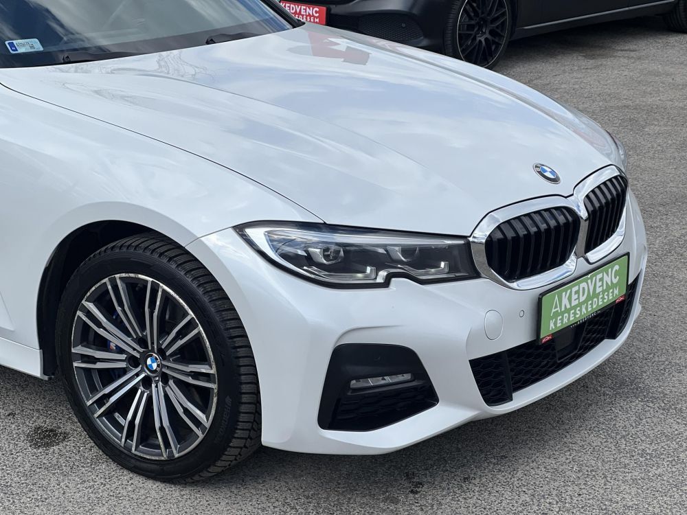 BMW 330e M Sport (Automata) Frissen szervizelt. Új téli gumik!