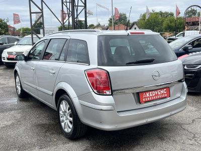 OPEL ASTRA H Caravan 1.8 Cosmo M.o.-i. Klíma Tempomat Tolatóradar!